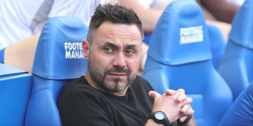 c7c7娱乐-还没上任就被骂！热刺五年长约引名帅，却踩球迷红线|格林伍德|德泽尔比|保级|马赛|托马斯-弗兰克_新浪体育_新浪新闻